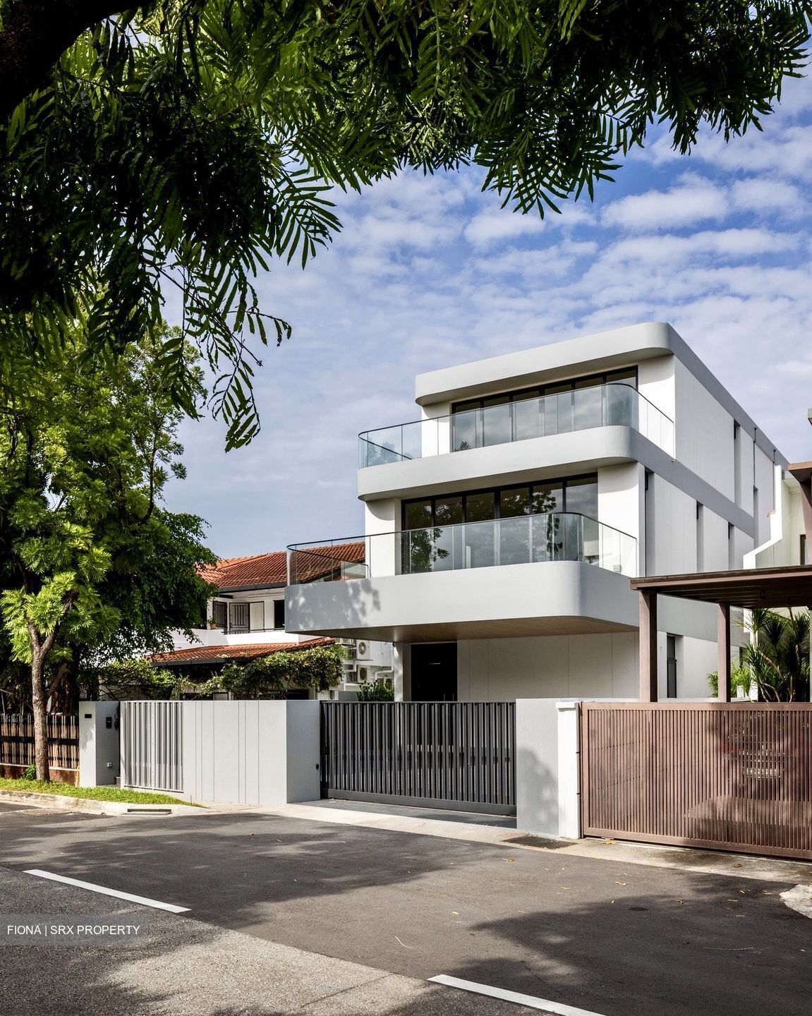 Henry Park (D10), Detached #561258561
